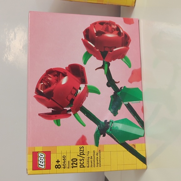 Lego Sunflowers & Roses Sets - Picture 9 of 11